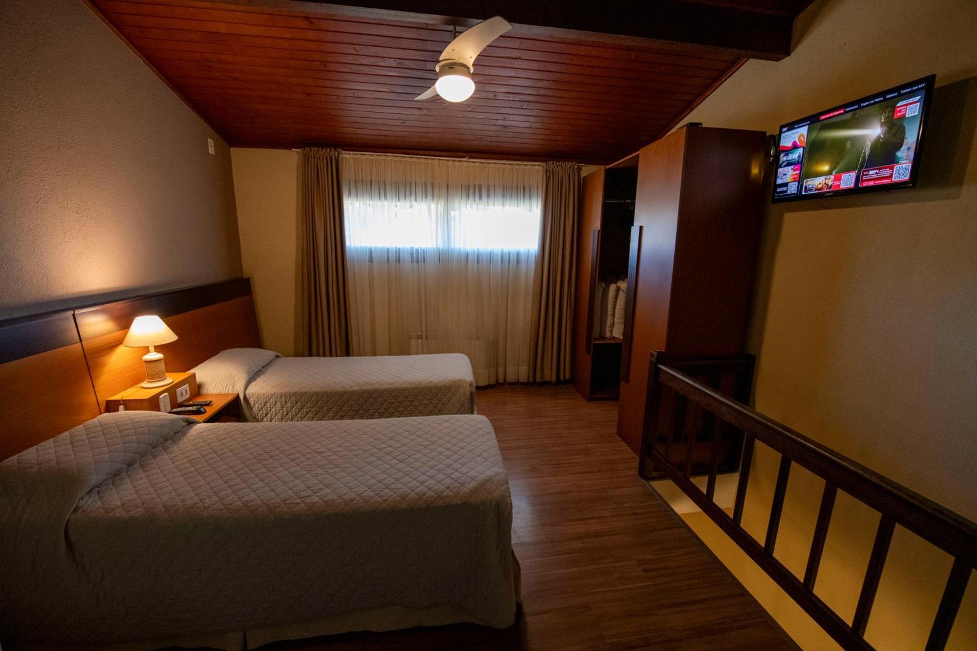 Hotel Serra Nevada Канела Экстерьер фото