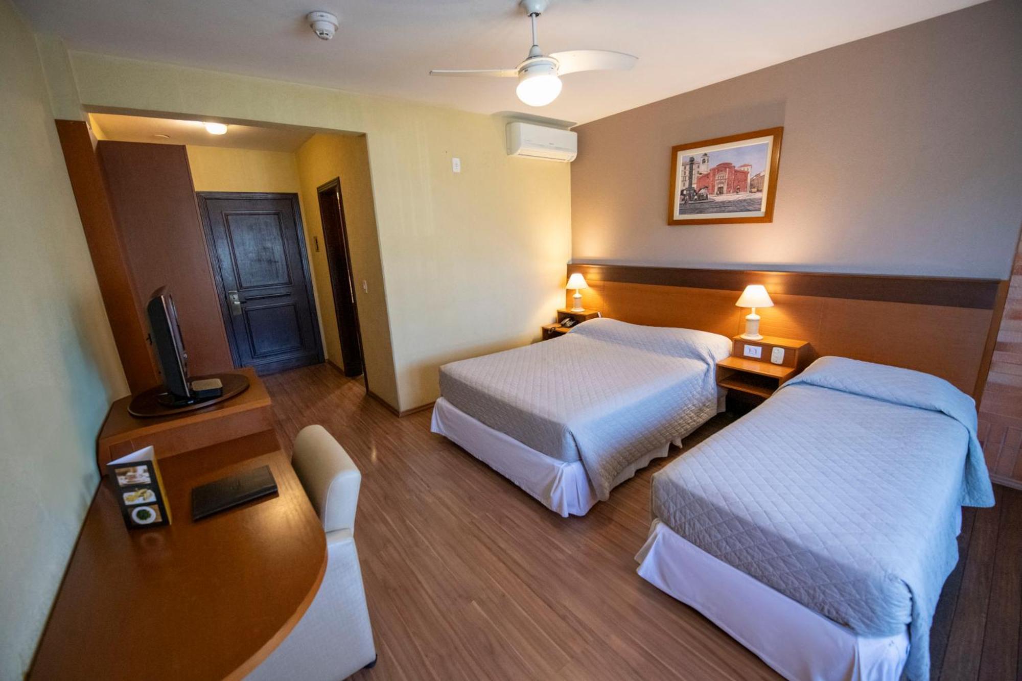 Hotel Serra Nevada Канела Экстерьер фото