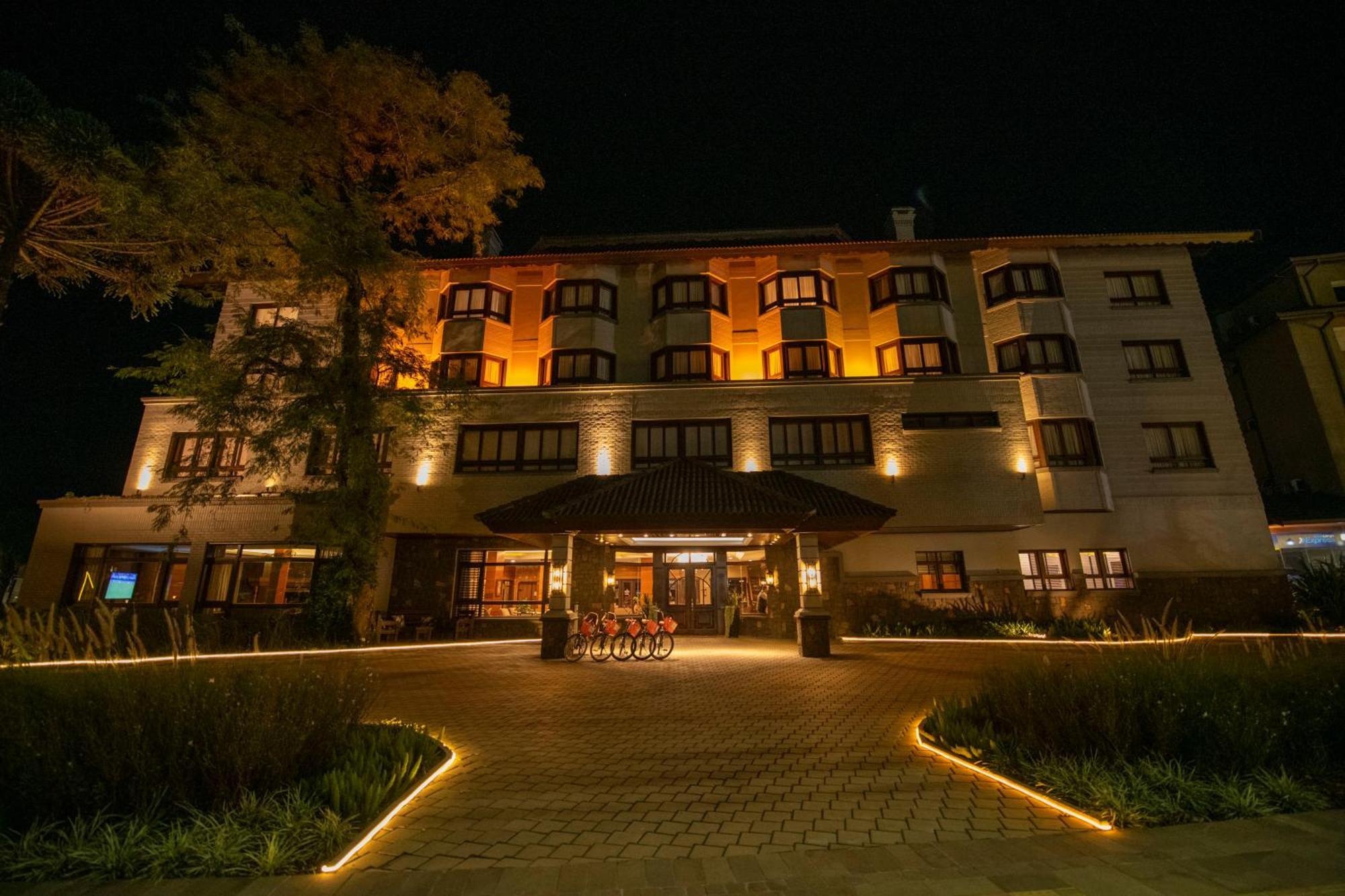Hotel Serra Nevada Канела Экстерьер фото